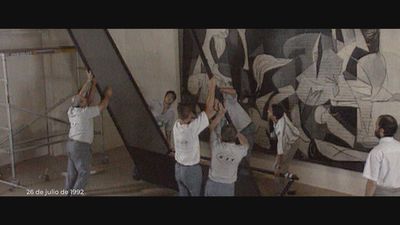 En 1992, el 'Guernica' atravesó la Castellana en un impresionante dispositivo hasta llegar a la que sería su casa