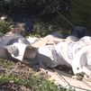 Vertidos, basura, suciedad y escombros a orillas del río Guadarrama