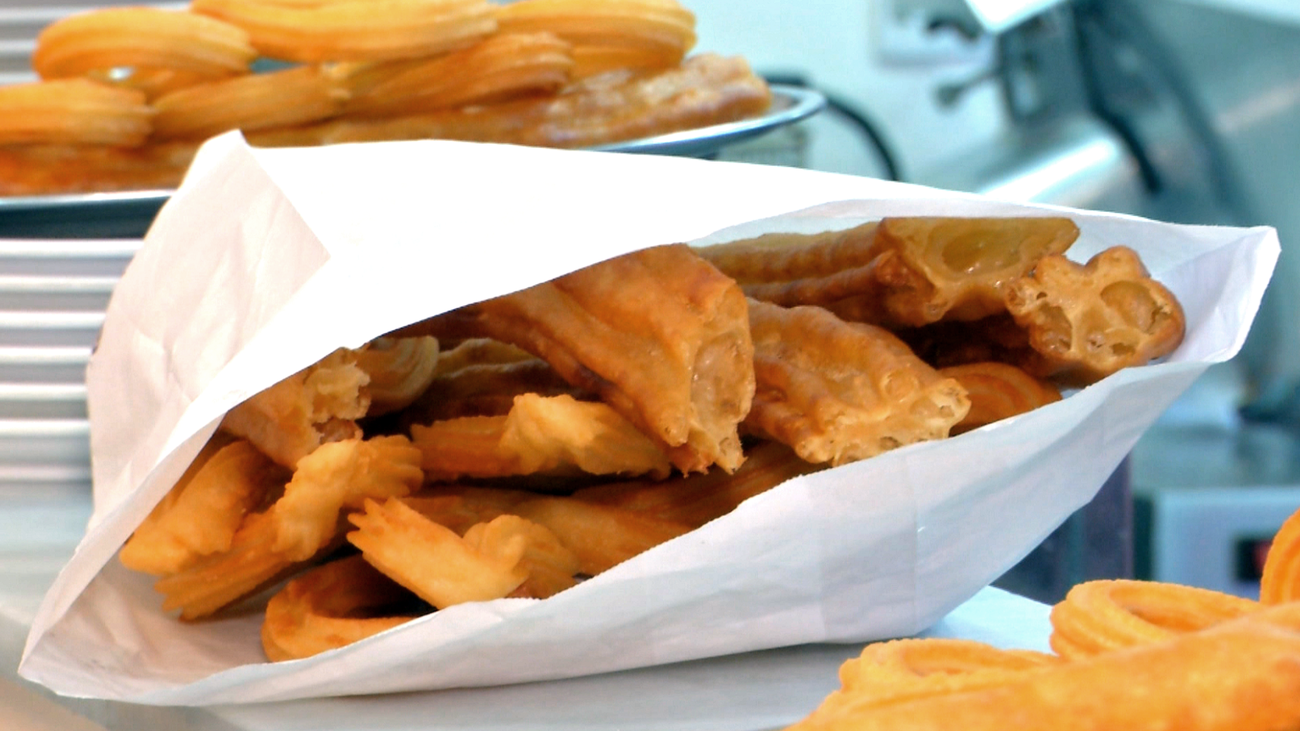 Nos ponemos en la piel de un auténtico churrero