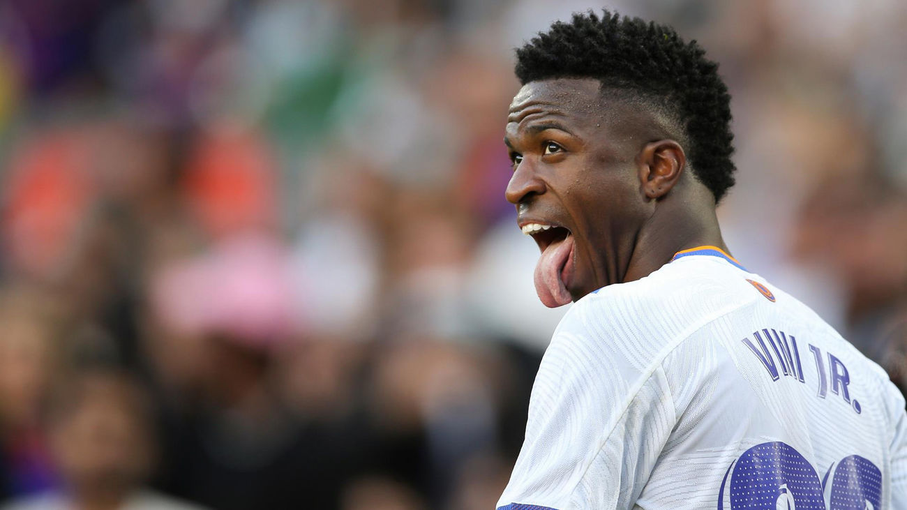 Vinicius vence el primer pulso con Ansu