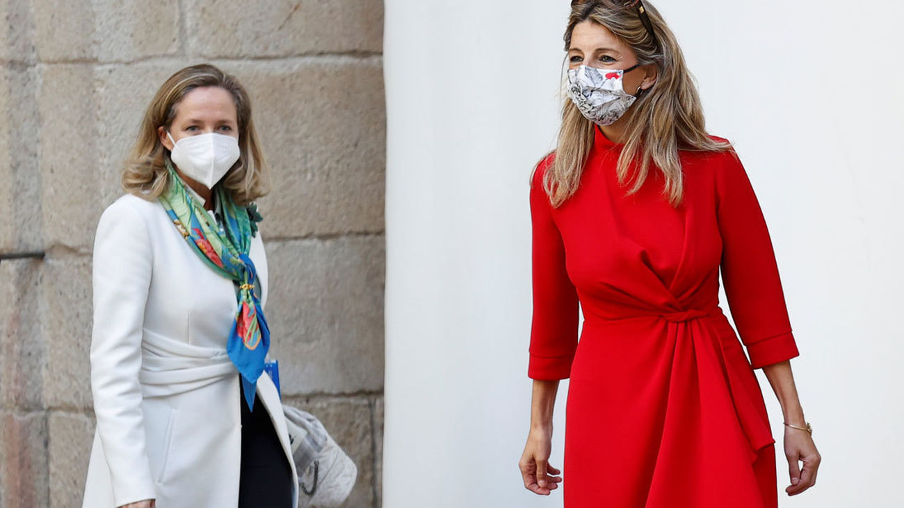 Frío reencuentro de Calviño y Díaz pese a los esfuerzos de Moncloa por normalizar