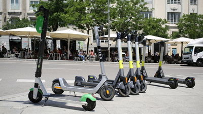 Madrid lanzará ayudas para comprar motos, bicis y patinetes eléctricos a finales de año
