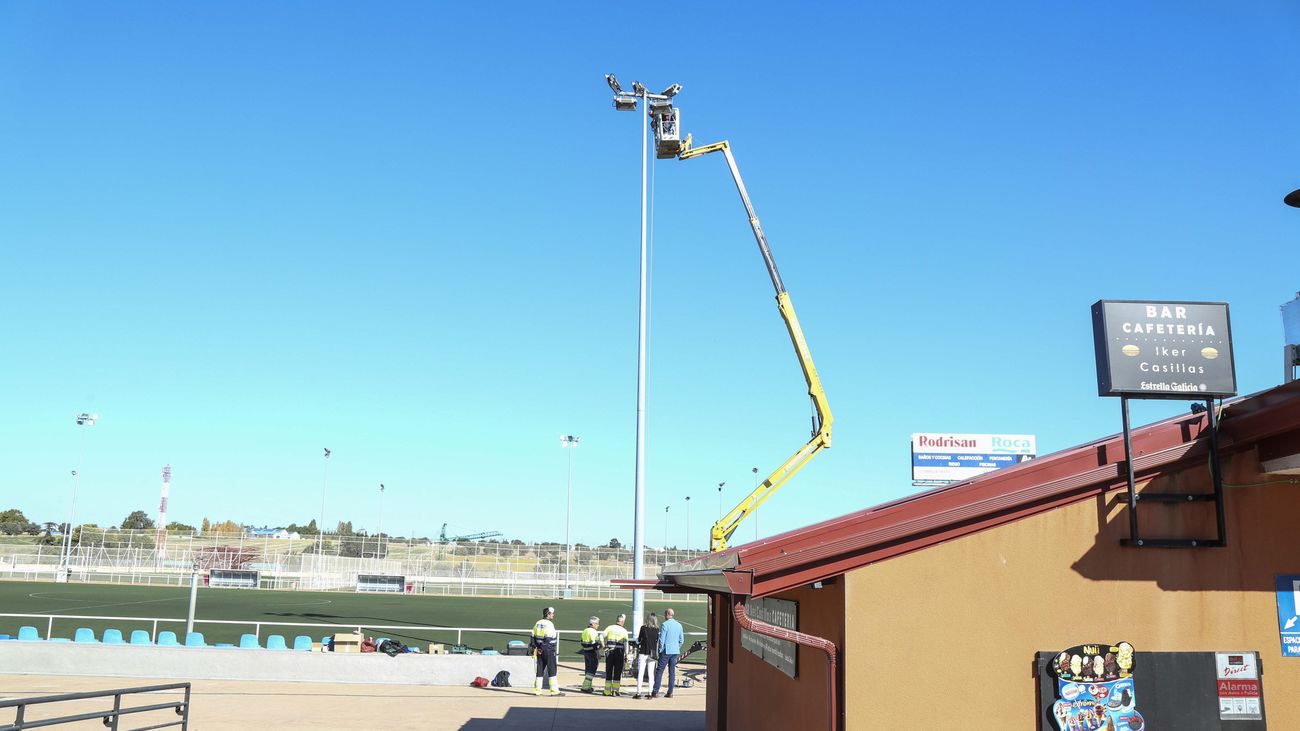 Sustitución de las luminarias de los campos Iker Casillas