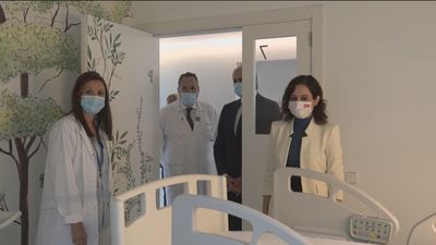 Ayuso visita la nueva unidad de paliativos pediátricos del hospital  Niño Jesús