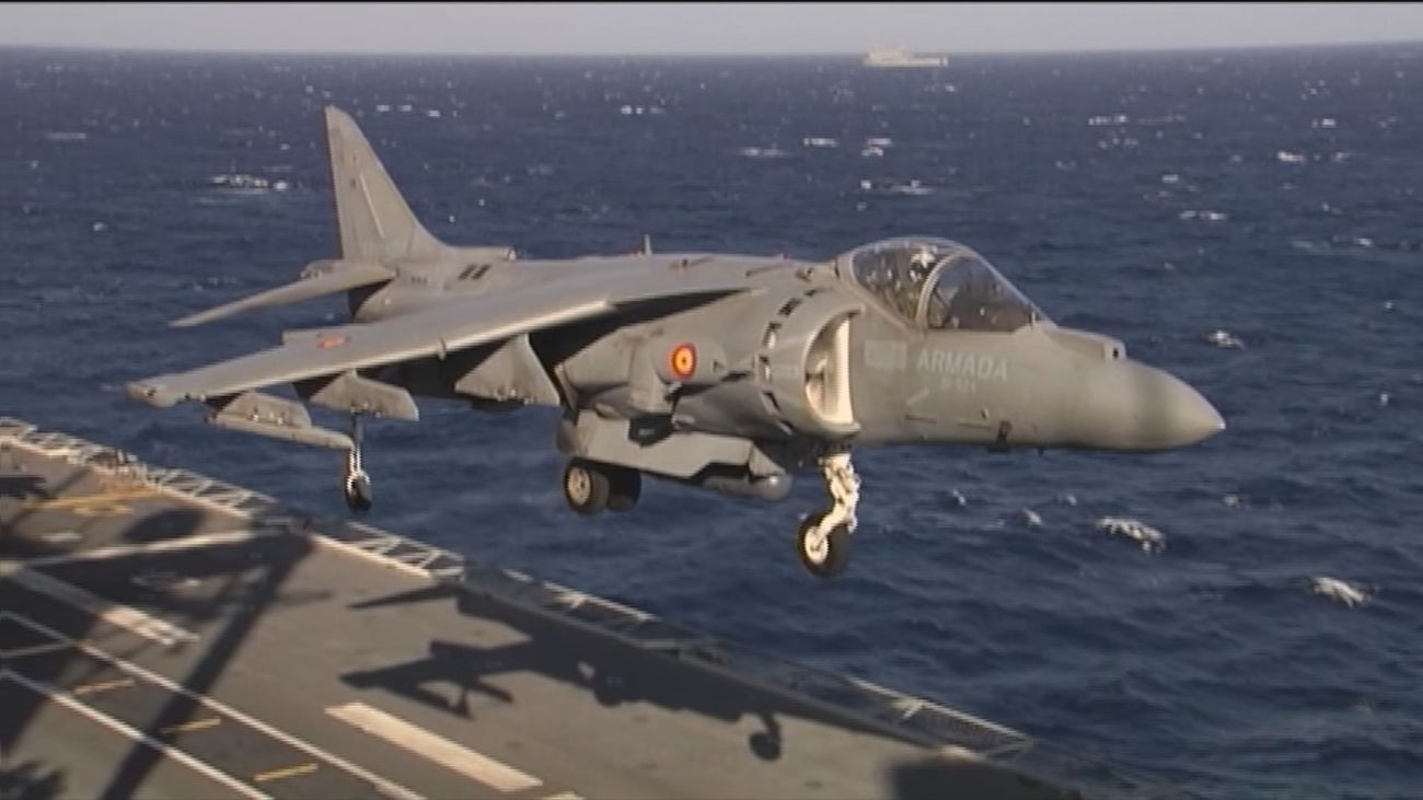 Ejercicios de Defensa por tierra, mar y aire en las playas de Cádiz