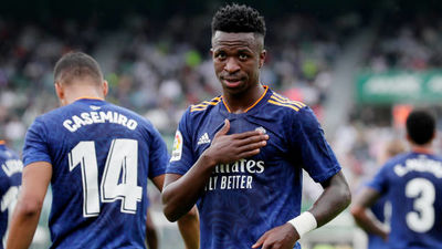 1-2. Un doblete de Vinicius da la victoria al Real Madrid en Elche