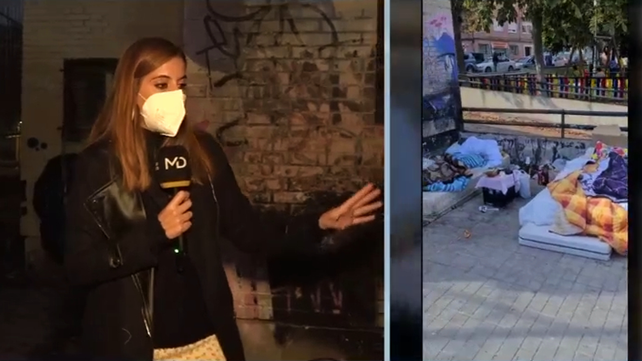 Vecinos reclaman al Ayuntamiento la limpieza de un asentamiento frente a un parque infantil