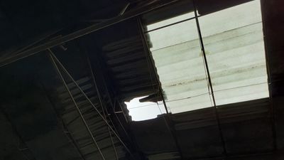 Muere un trabajador al caer desde el tejado de una nave en Alpedrete