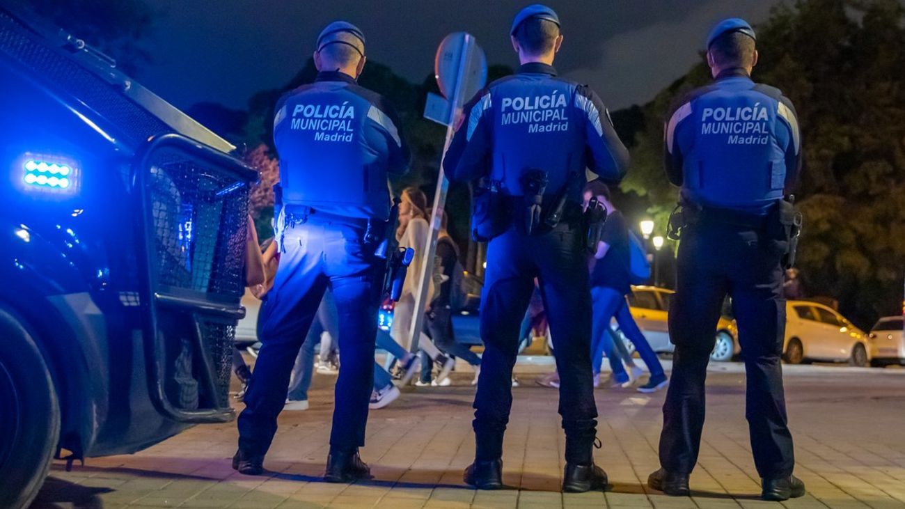 Desalojada una fiesta de Halloween con 73 menores bebiendo alcohol en un local de Chamartín