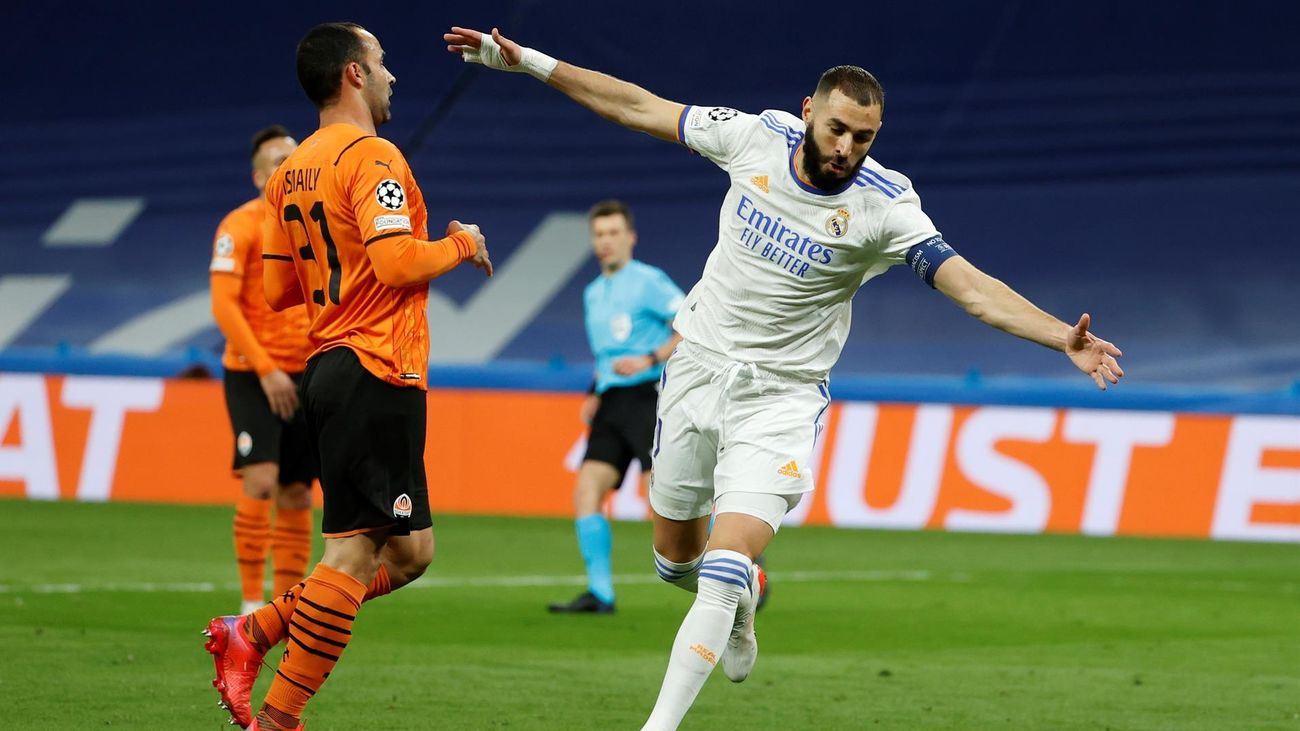 Benzema ante el Shakhtar