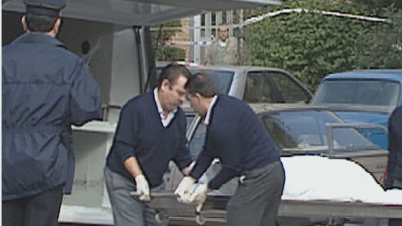 Una delegación del Parlamento Europeo visita Vitoria y Madrid para tratar los crímenes de ETA sin resolver