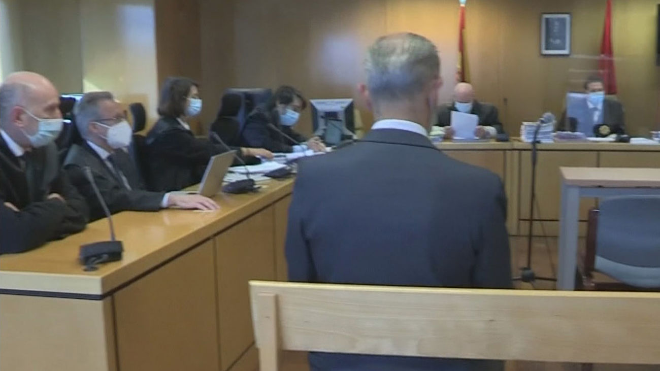 El responsable de la EMVS defiende que la venta de viviendas era imprescindible