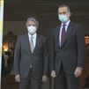 Felipe VI recibe al presidente de Ecuador en el inicio de su visita de trabajo a España