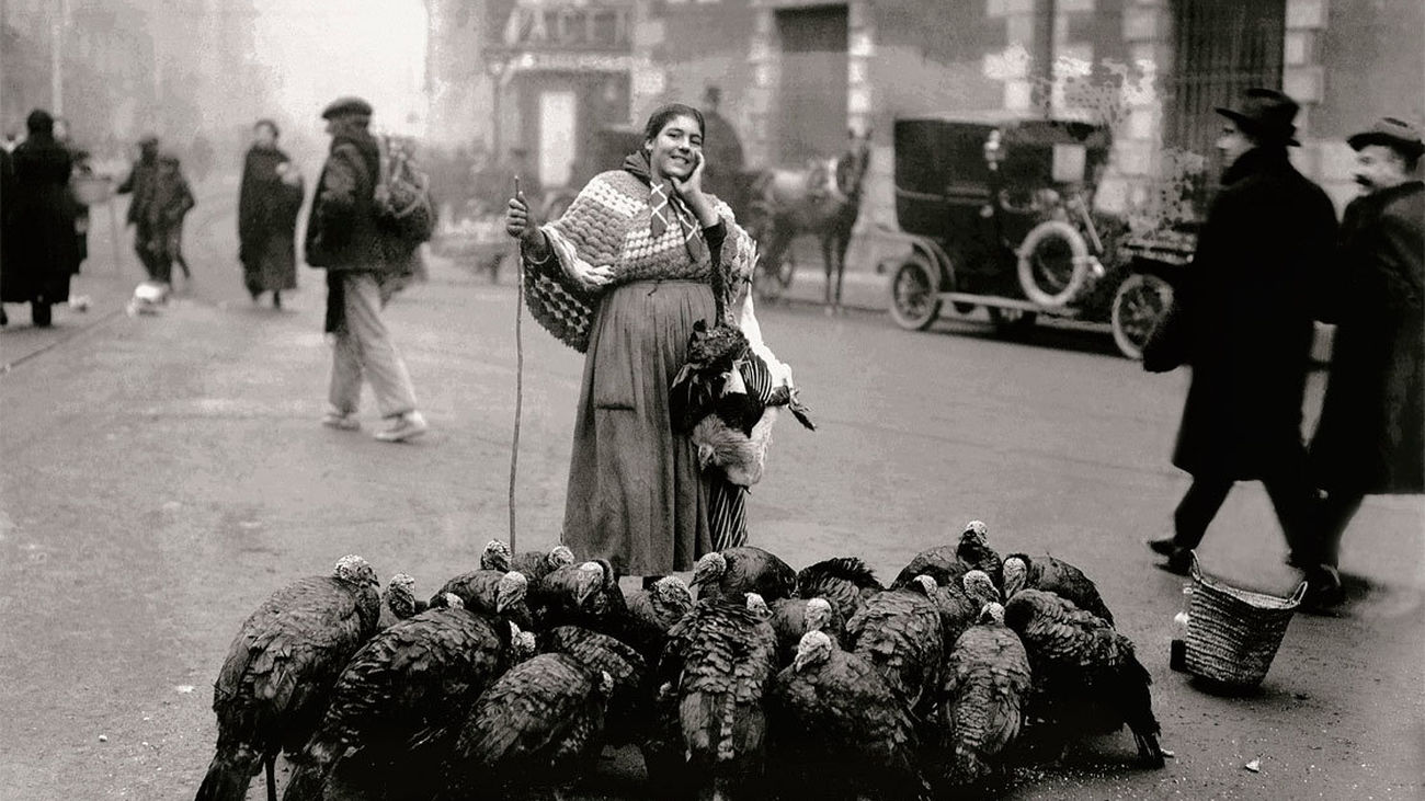 La crónica visual de la España del siglo XX captada por los Alfonso llega a la Sala Canal de Isabel II