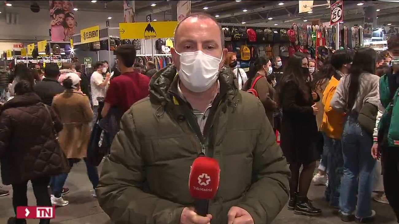 Miles de madrileños acuden a IFEMA en busca de gangas en la feria  ‘Stock! Outlet Madrid 2021