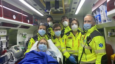 Efectivos de SAMUR atienden a una madre tras dar a luz en una vivienda de Ciudad Lineal