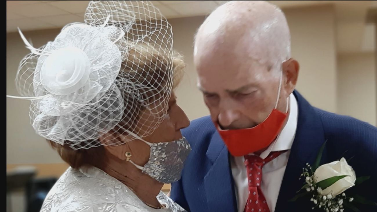 Dos mayores, residentes en un centro de Valdemoro, se casan