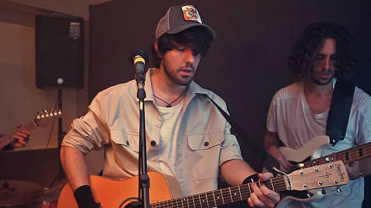 Javi del Val nos presenta su nuevo single, 'Imperfectos'