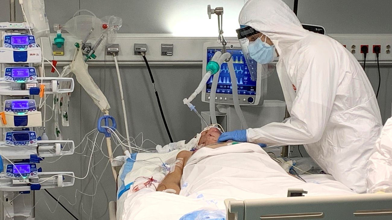 Baja el número de casos Covid en Madrid pero se mantiene la cifra de fallecidos