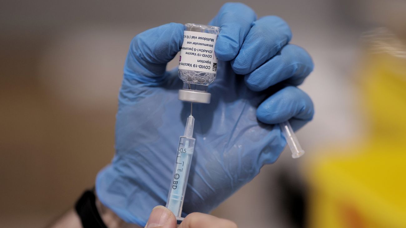 El Ministerio de Sanidad ordena a Madrid que destruya 100.000 vacunas que van a caducar