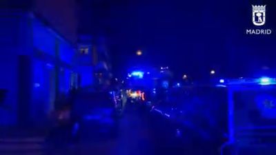 El hombre apuñalado en San Blas tuvo una discusión con un grupo de jóvenes