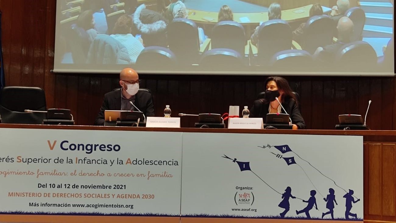 Aseaf: “Es el momento de cambiar el sistema de acogimiento residencial al familiar"