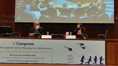 Aseaf: “Es el momento de cambiar el sistema de acogimiento residencial al familiar"