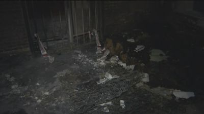 Un joven ataca y quema a tres personas sin hogar en el parque Casino de la Reina