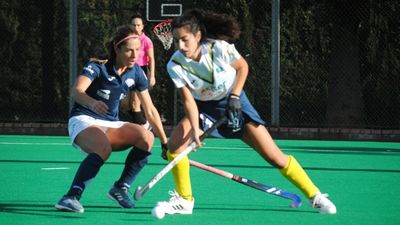 Club de Campo y Sanse Complutense, al frente de la liga femenina de hockey