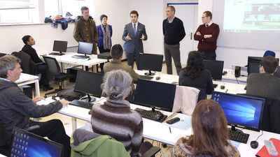 Las empresas preparan a sus empleados para las campañas del Black Friday y Navidad