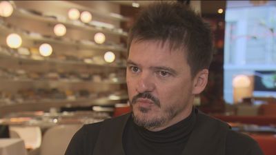 Coque Malla lanza su recopilatorio 'El astronauta gigante'