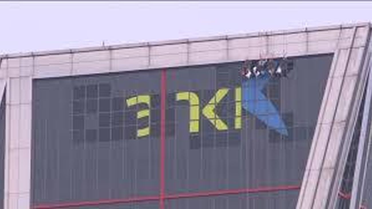 Comienza la integración de CaixaBank y Bankia con algunos servicios de banca electrónica suspendidos