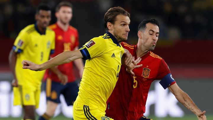 Busquets ante Suecia / EFE