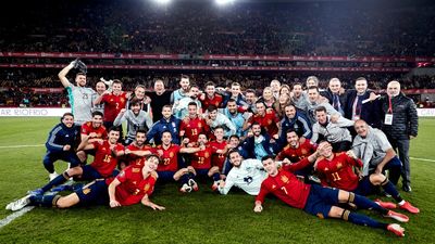España festeja su clasificación para Catar en La Cartuja