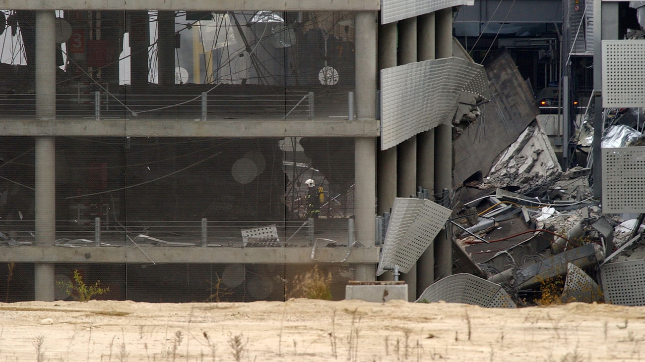Dignidad y Justicia se querella contra cuatro jefes de ETA por el atentado T-4