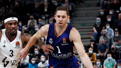 74-87. El Real Madrid gana Asvel Villeurbanne con Causeur como estandarte