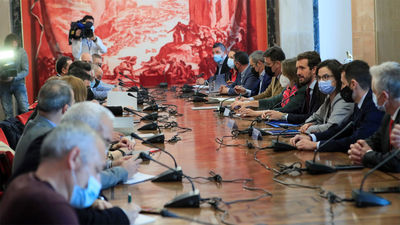 Casado: "Nos manifestaremos con Policía y Guardia Civil"
