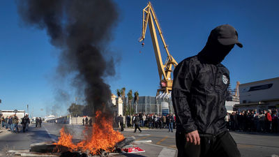 Sube la tensión en Cádiz con un detenido y un camionero herido