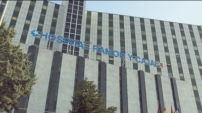 El Hospital Ramón y Cajal prohíbe las visitas a los pacientes ingresados ante el aumento de casos de Covid
