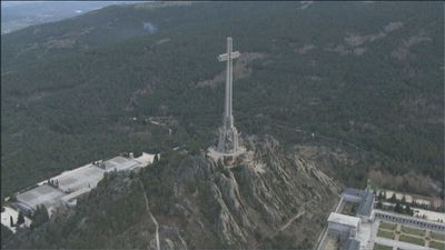 Un juez paraliza la licencia de obras para exhumar a víctimas del Valle de los Caídos