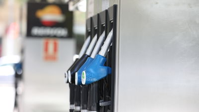La gasolina y el gasóleo acumulan su undécima subida consecutiva y escalan a nuevos máximos anuales