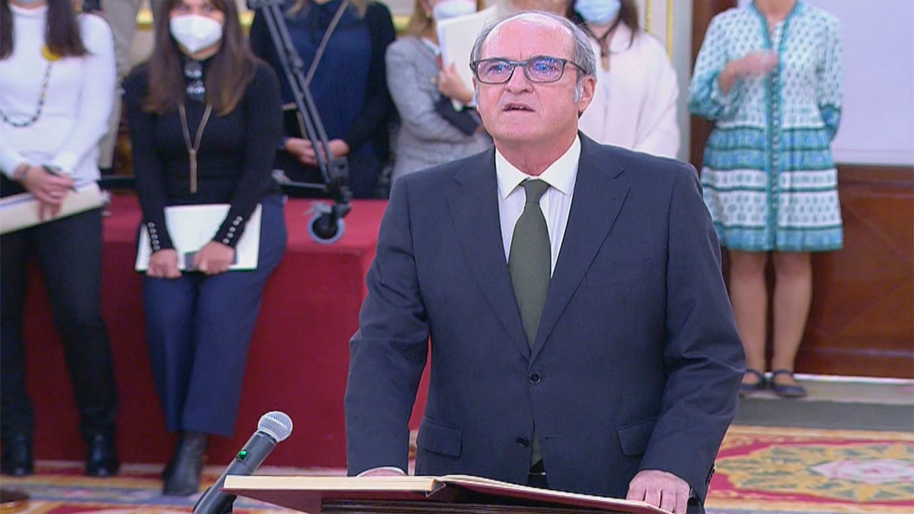 Gabilondo toma posesión como Defensor del Pueblo y promete rigor e independencia