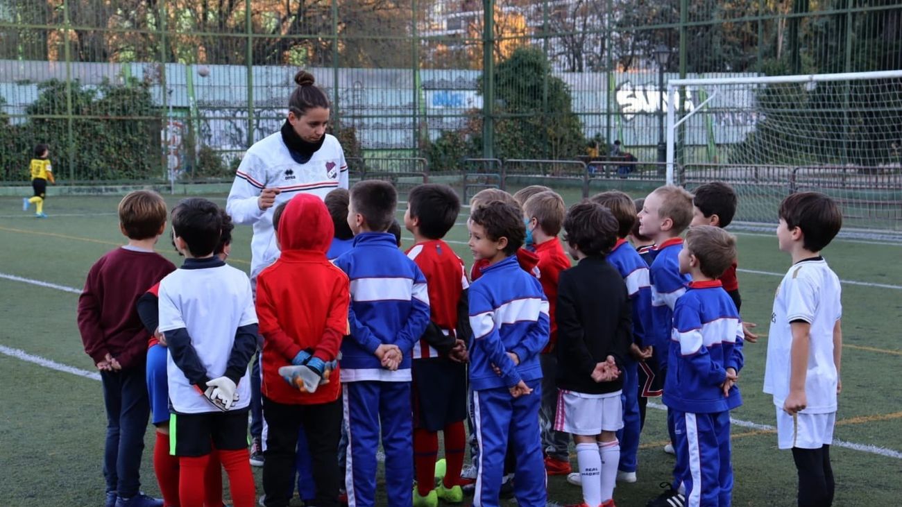 CR Guindalera, una escuela en la que aprender y un campo en el que jugar