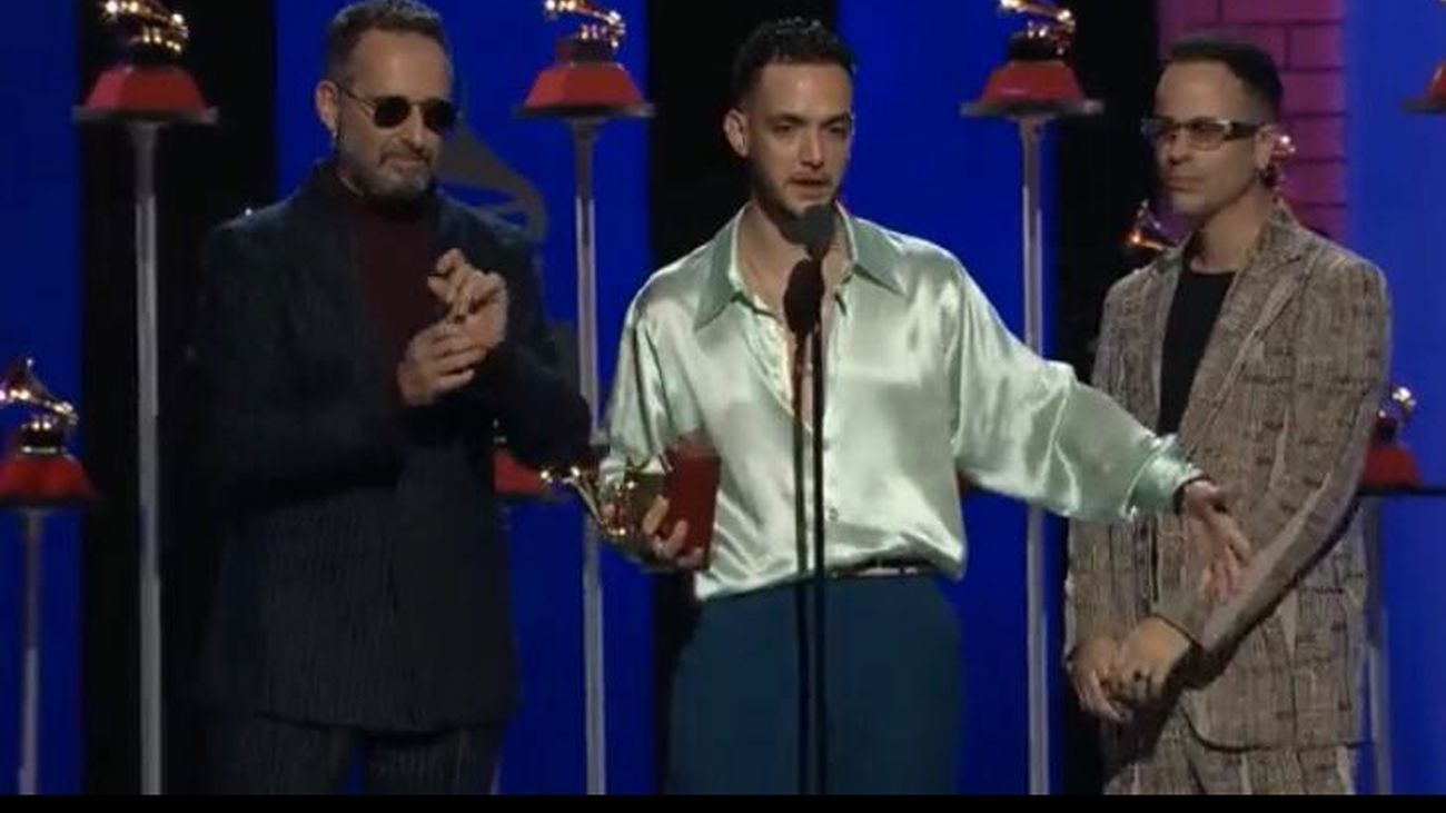 C. Tangana se hace con tres Grammy Latinos en una gala que encumbra a Camilo