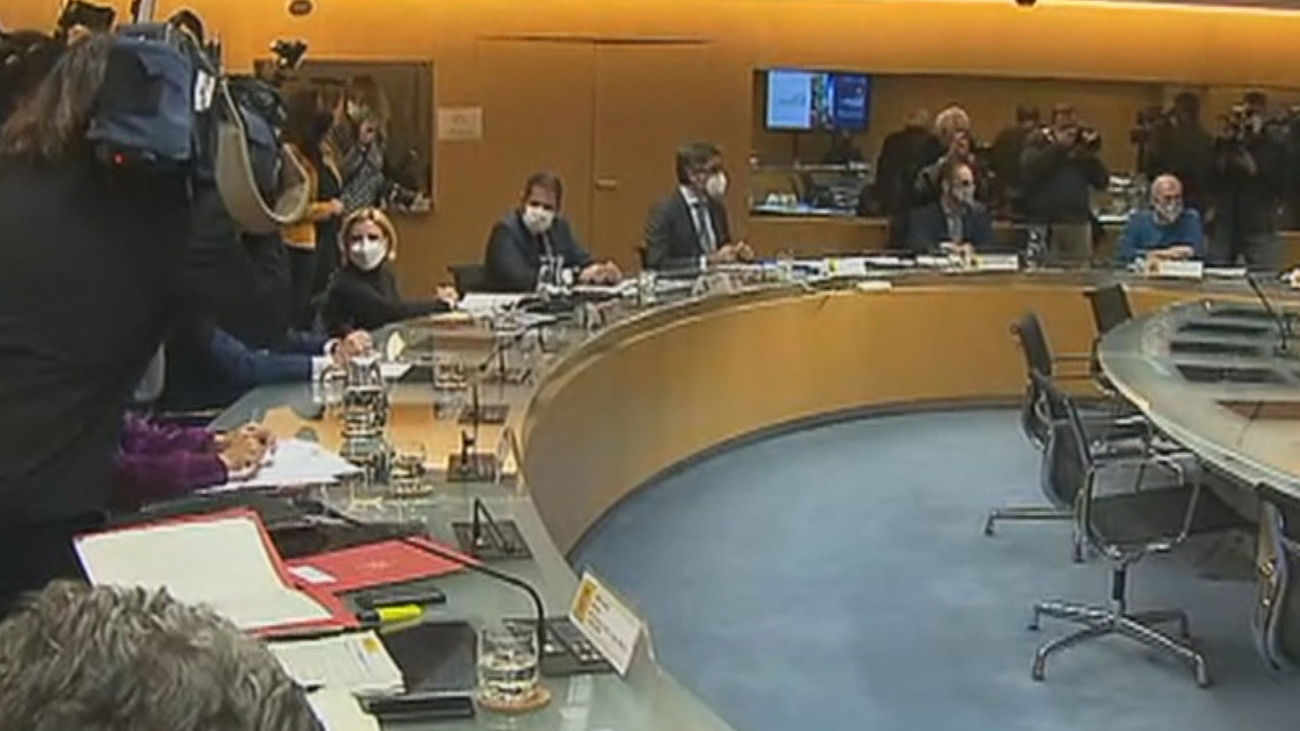 Gobierno, sindicatos y empresarios se reúnen de nuevo para negociar la reforma laboral