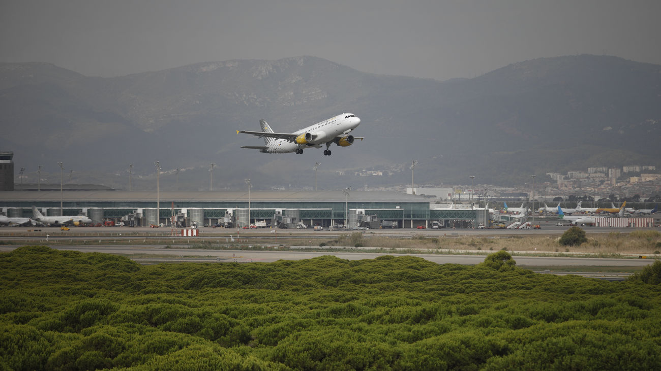Avión en el aeropuerto de El Prat
