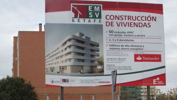 Adjudicatarios de viviendas de la EMSV de Getafe denuncian desperfectos y goteras