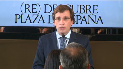 Almeida agradece al Gobierno de Carmena que tomase la decisión de reformar Plaza de España