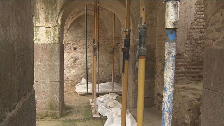 Una ruta arqueológica integrará los tesoros encontrados durante las obras como el palacio de Godoy