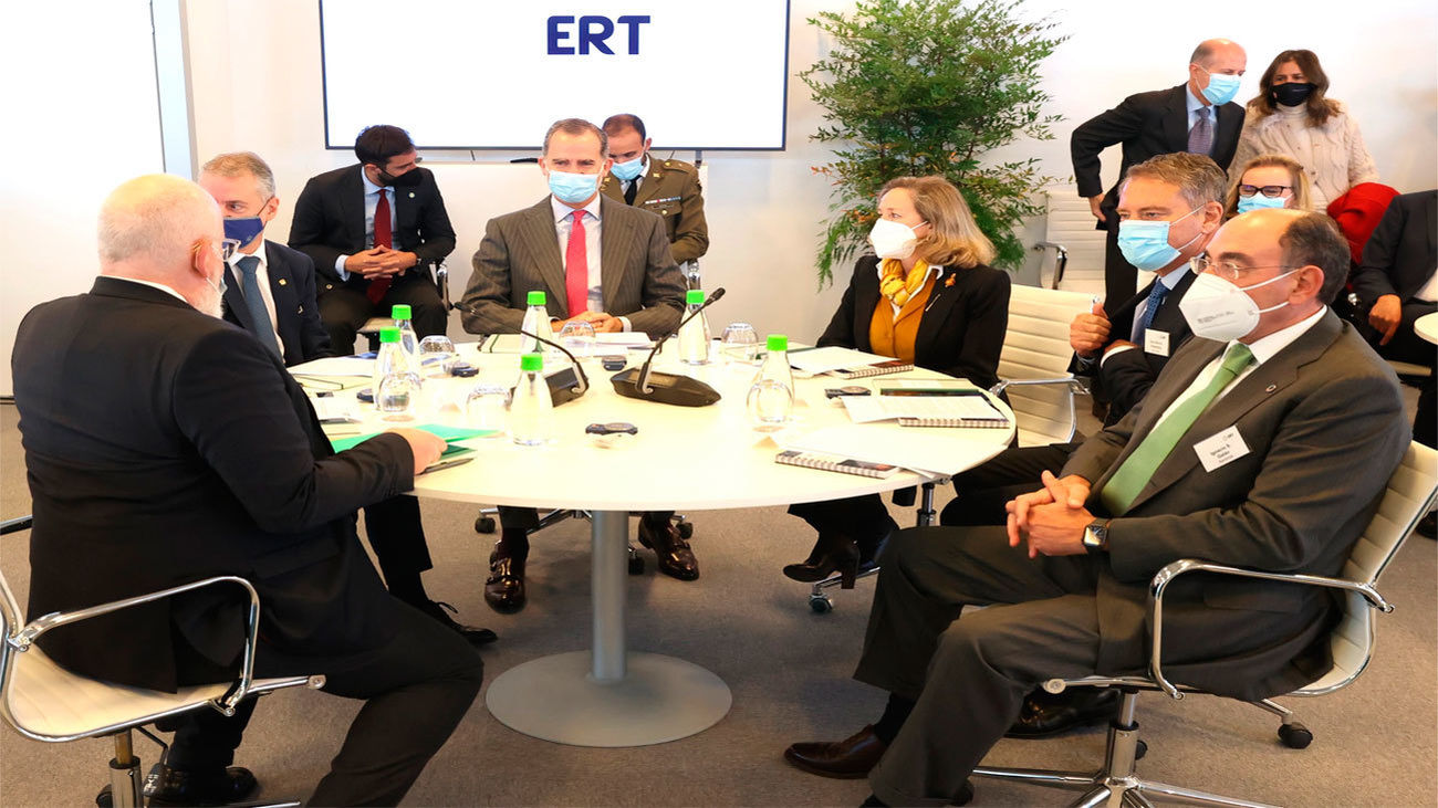 Felipe VI pide un "esfuerzo concertado" para afrontar retos como la energía